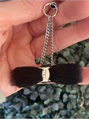 Salvatore Ferragamo Vara bow charm in black haircalf (pony hair)
